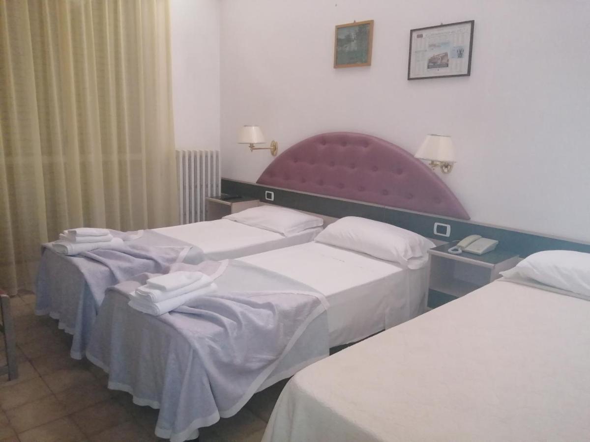 Villa Dei Romanzi Tortoreto Ngoại thất bức ảnh