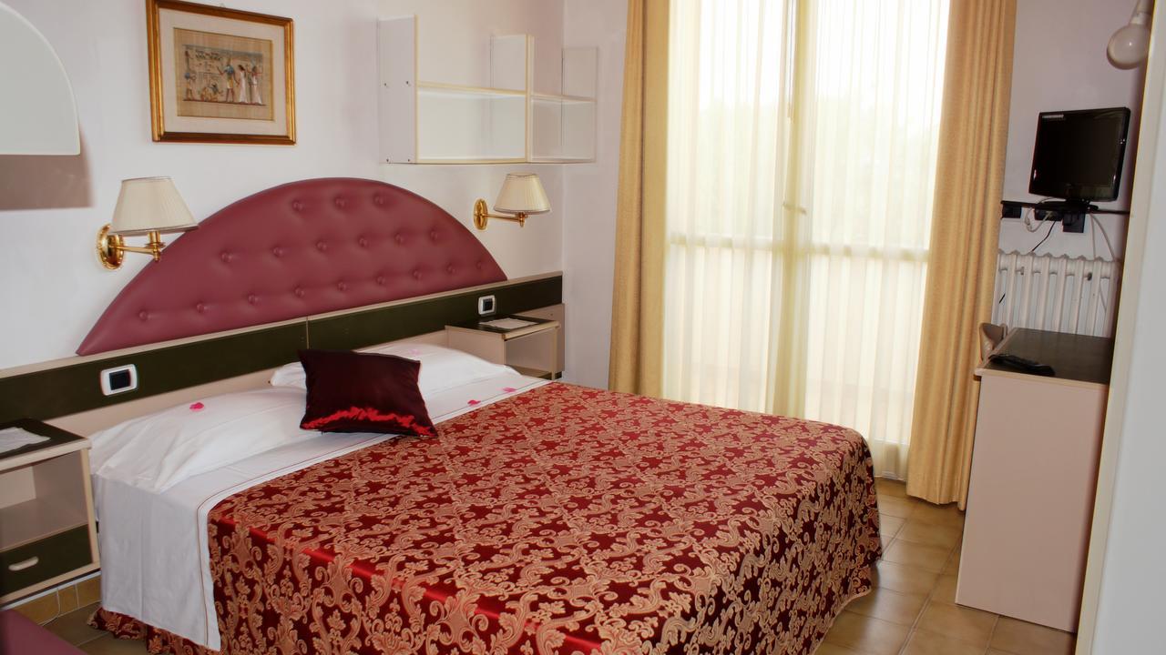 Villa Dei Romanzi Tortoreto Ngoại thất bức ảnh